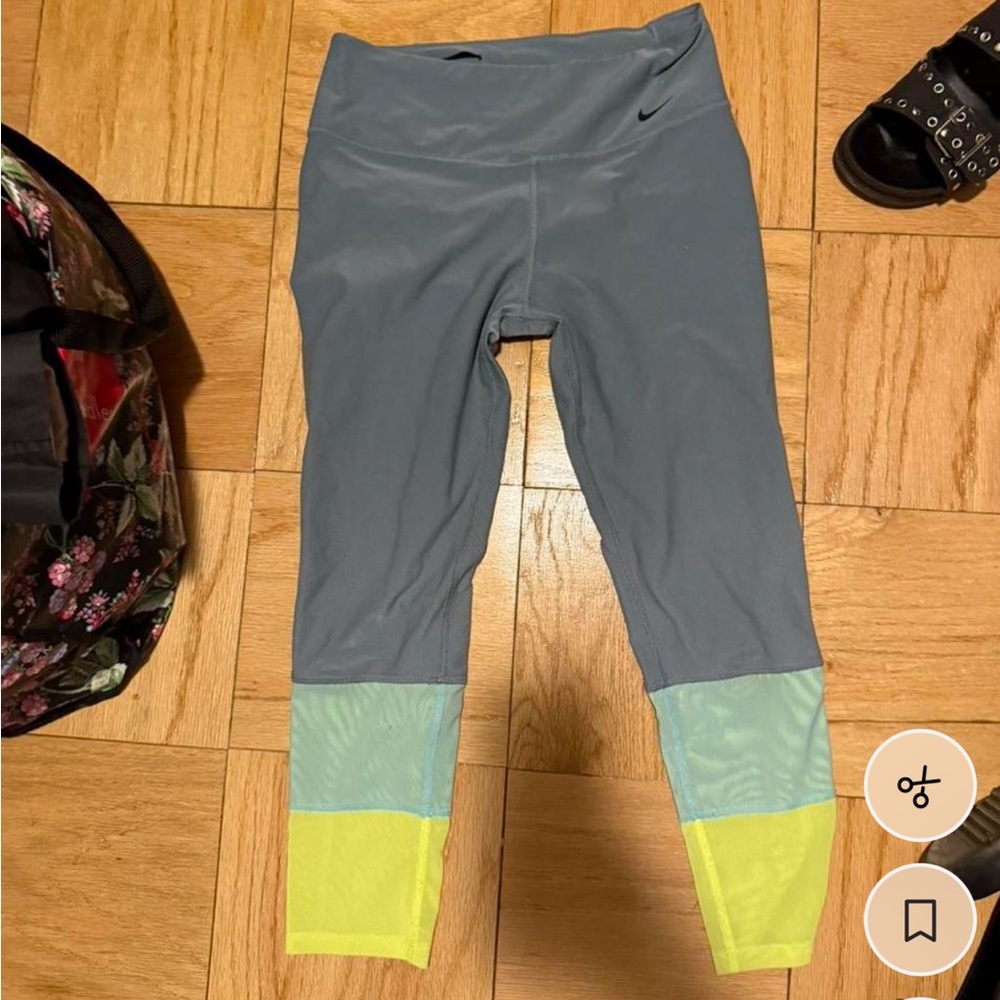 Nike Women's Gray and Yellow Leggings